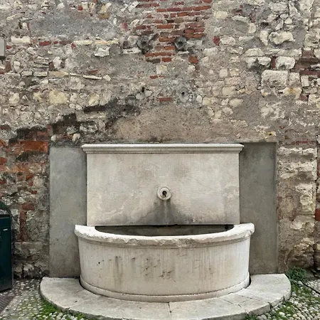 Dimora Legnazzi_a Gem In The Heart Of Apartment Brescia